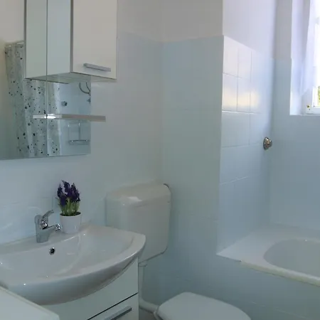 Spacious Near Old Town Apartmán *