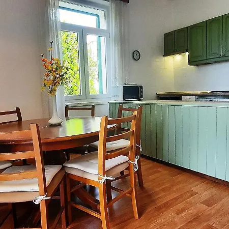 Apartment Spacious Apartment Near Old Town *