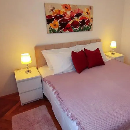 Spacious Apartment Near Old Town Split