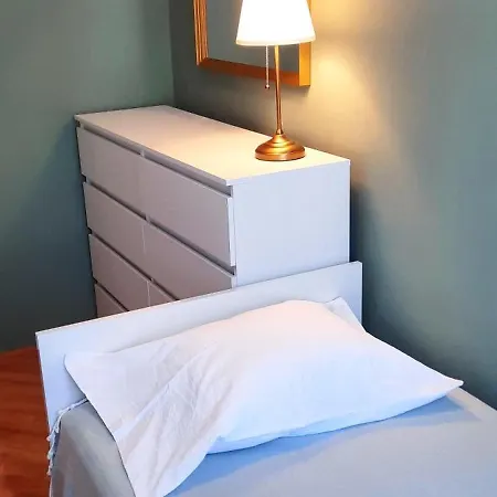 Διαμέρισμα Spacious Near Old Town