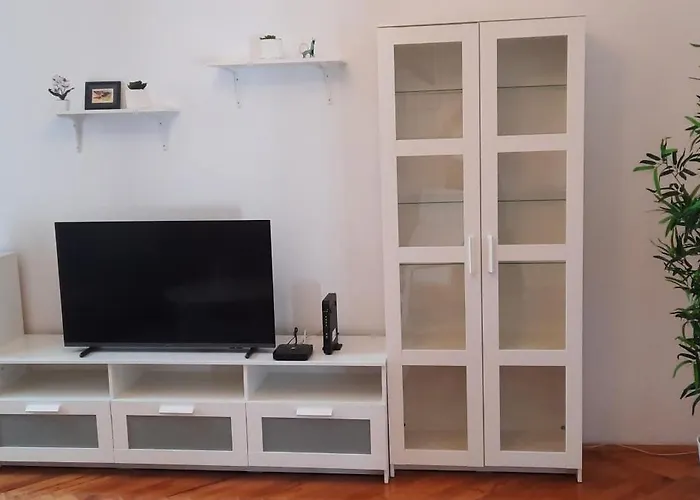 Spacious Near Old Town Апартаменти Спліт