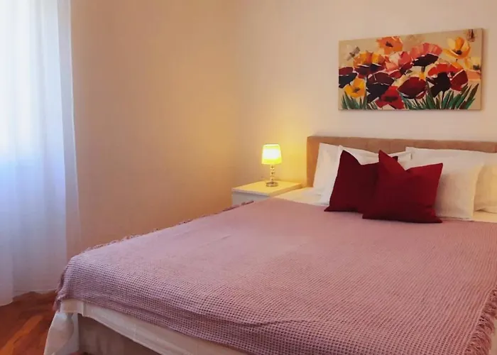 Spacious Near Old Town Апартаменти Спліт